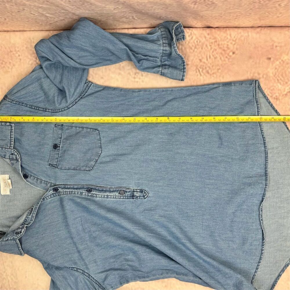 Lucy & Laurel Women's Blue Chambray Top Size M Long Sleeve Collared Blouse - Picture 9 of 10